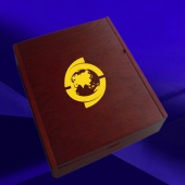 2014年5月：定制廣東友元公司定制十周年紀念金條制作