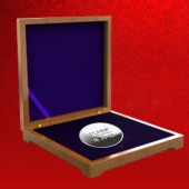 2011年11月：金銀幣制作公司設(shè)計(jì)定制朱師傅員工純銀銀牌