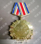 中國殘聯(lián)高檔勛章的制作功臣勛章,功臣獎?wù)? title=